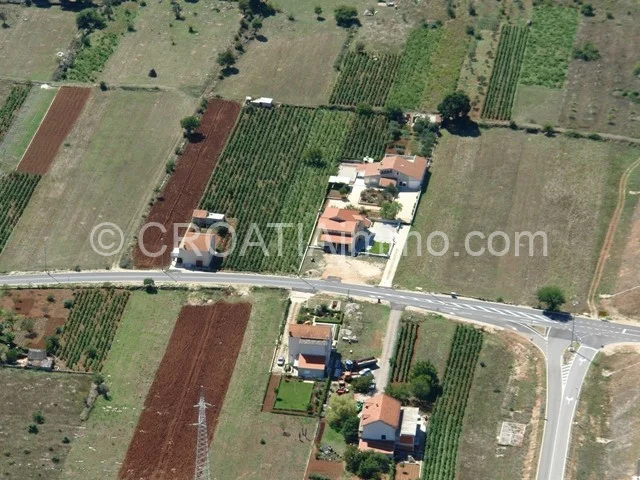 Aerial view of house with garden in Dubrava near Sibenik